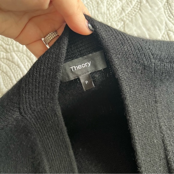 Theory - Cashmere Oversized Open-Front Cardigan - Black - Picture 5 of 10